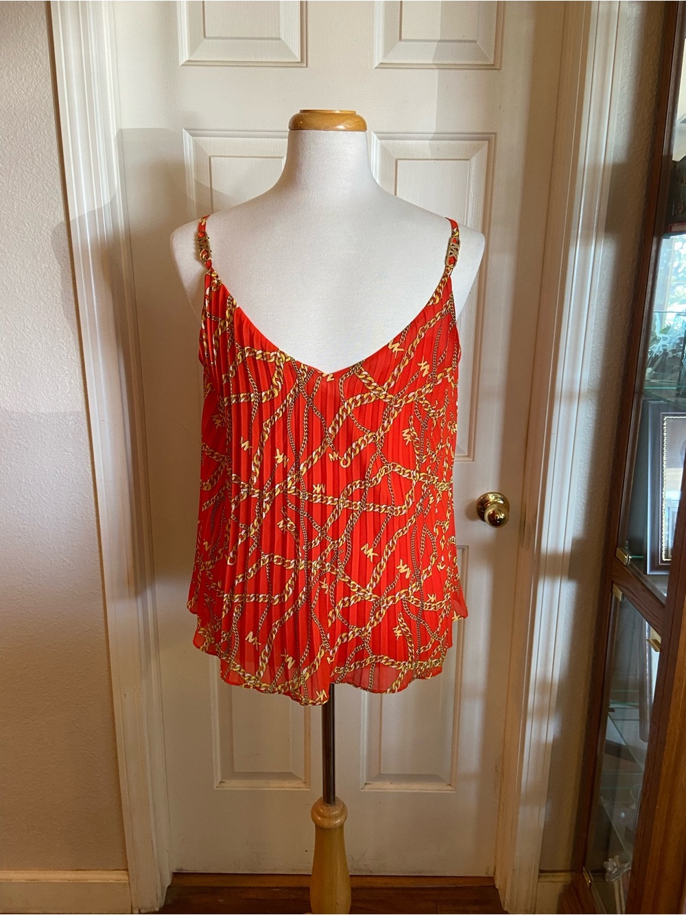 NWT Michael Kors Women's Tank Top Size Small Optic Orange Chain Print V-Neck